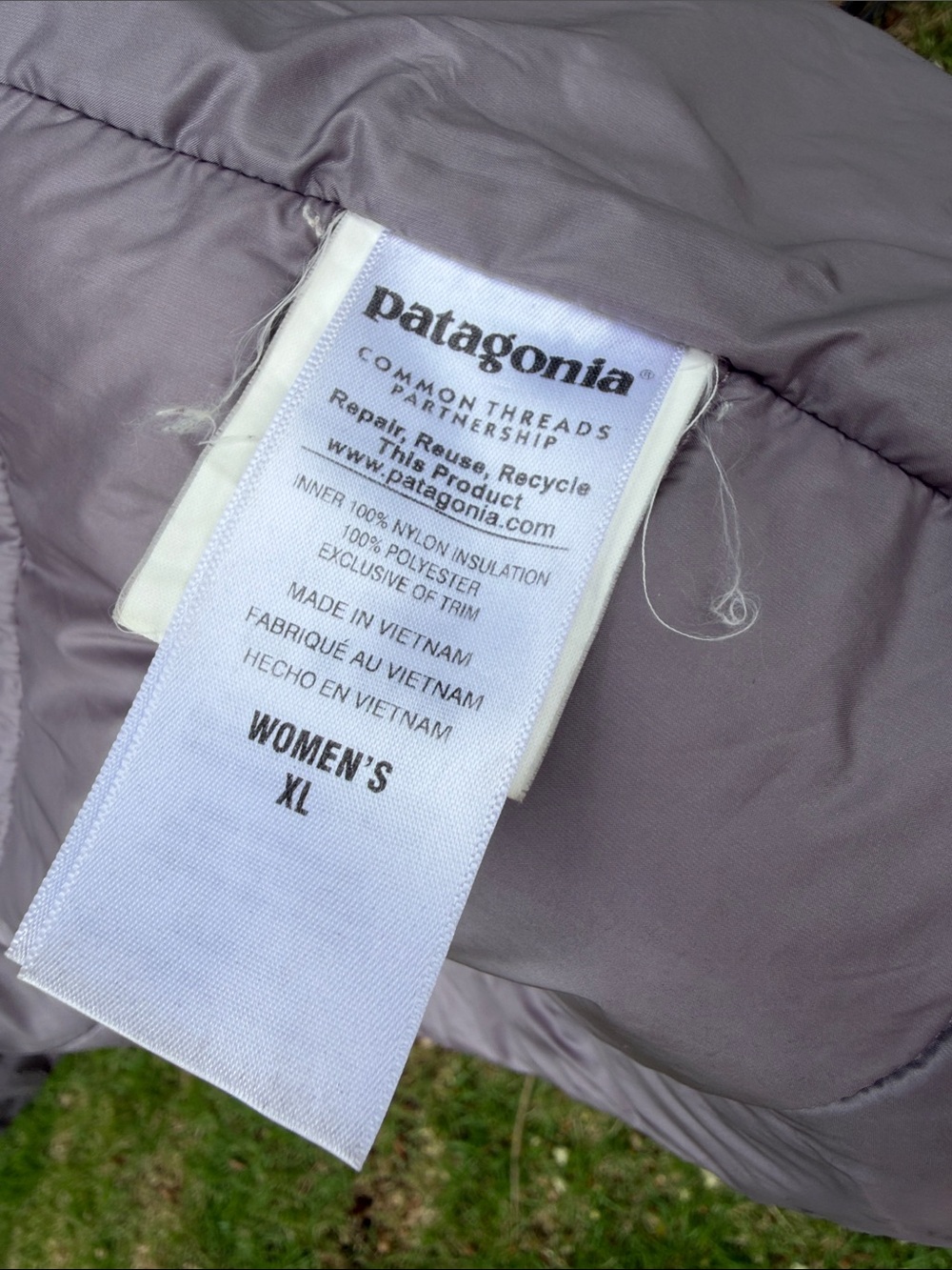 Patagonia Quilted Lightweight Long Puffer Jacket in Purple Gray - Picture 4 of 10